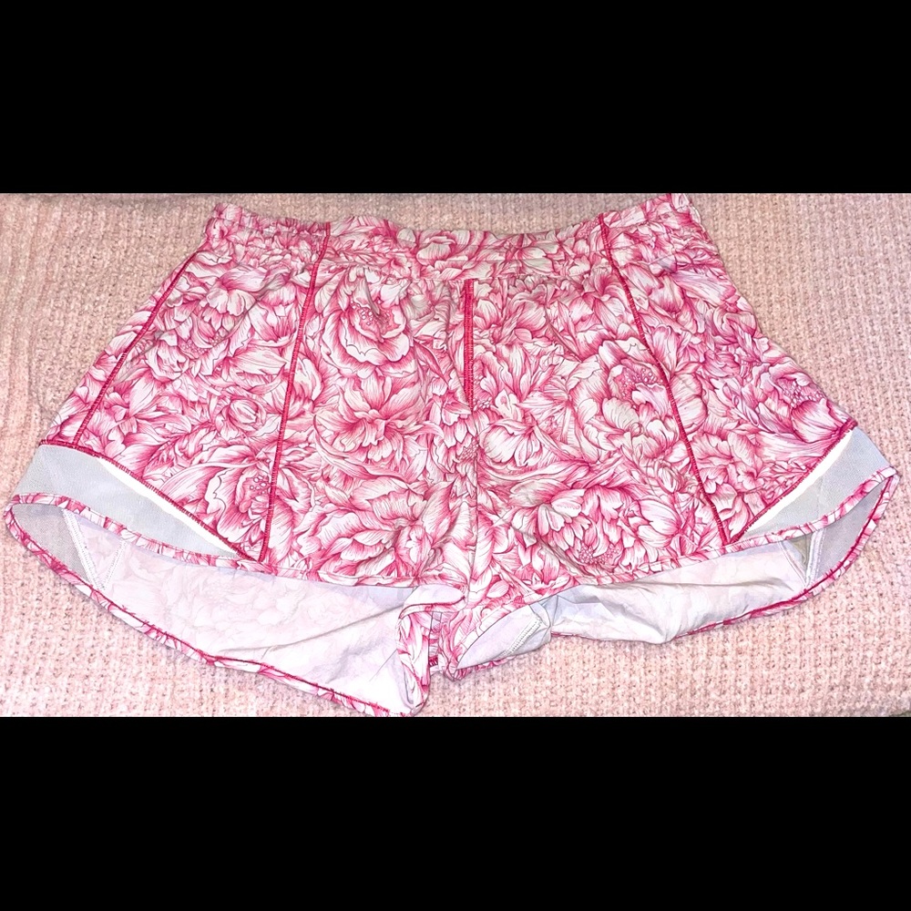 Size 10 Hotty Hot Short